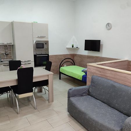 Ferienwohnung Al Civico 13 Foggia Exterior foto