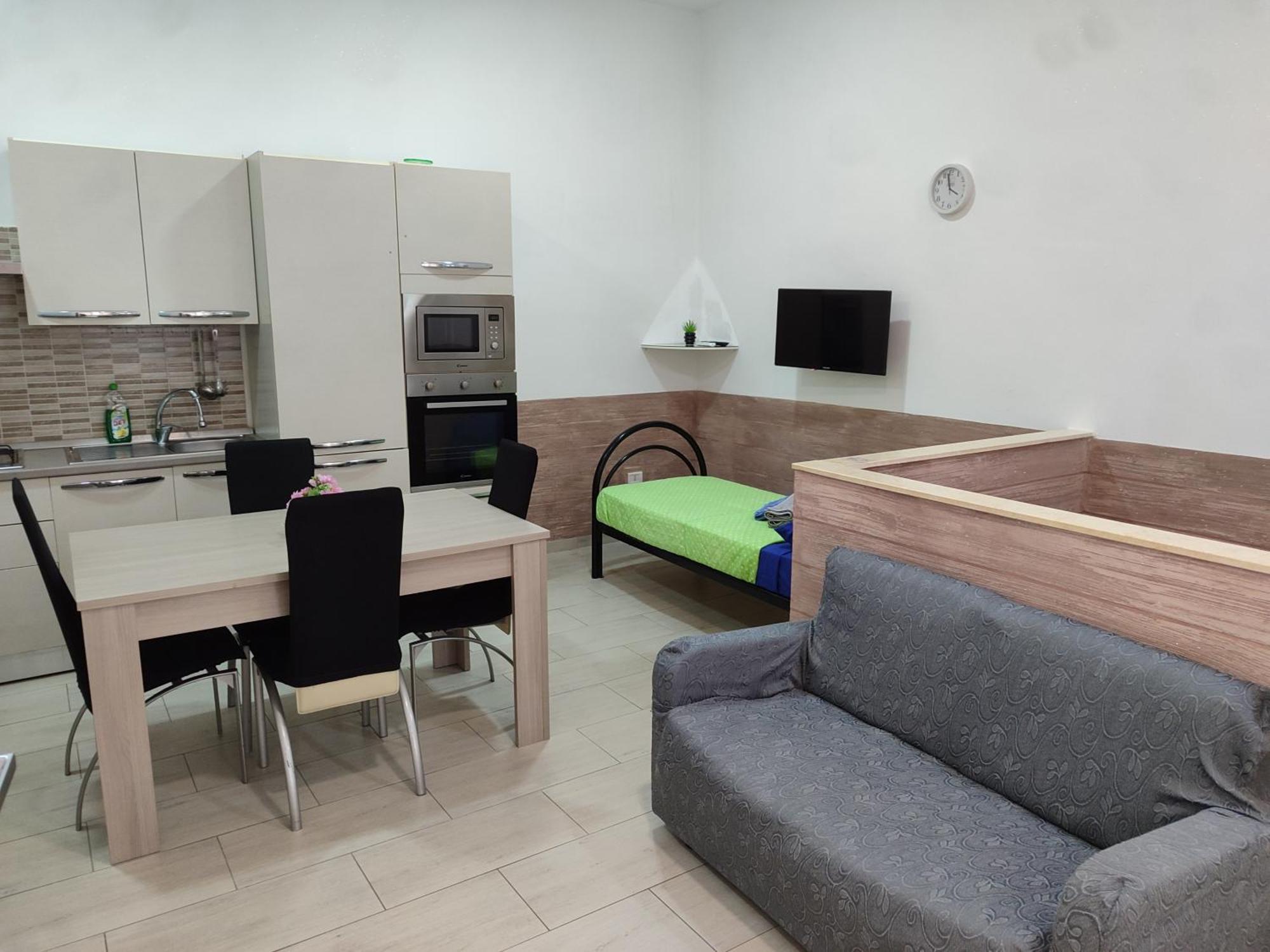 Ferienwohnung Al Civico 13 Foggia Exterior foto